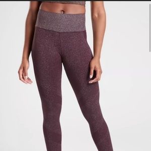 Athleta twilight tight 2.0 size Xs
